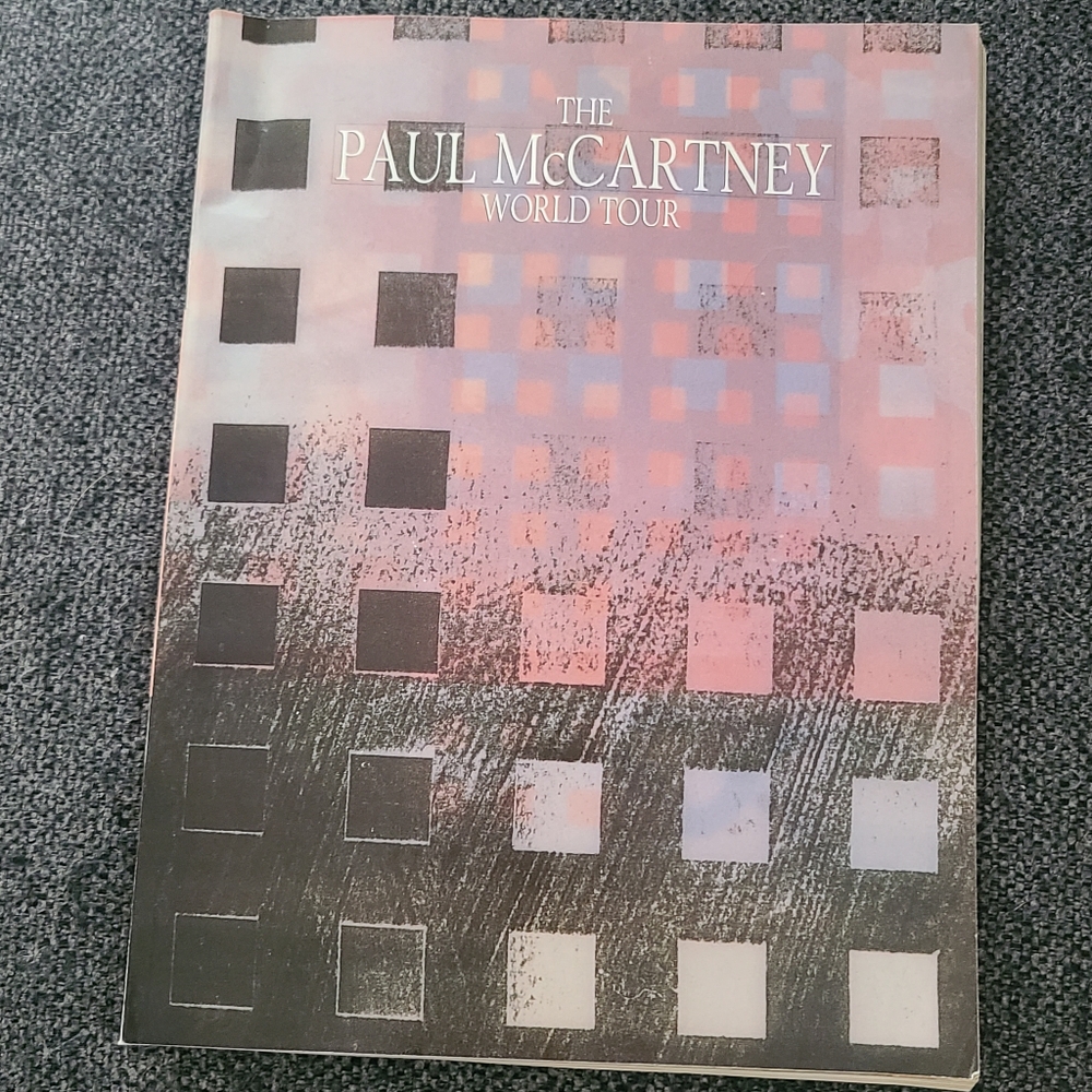 Paul McCartney World Tour Book - Picture 4 of 4